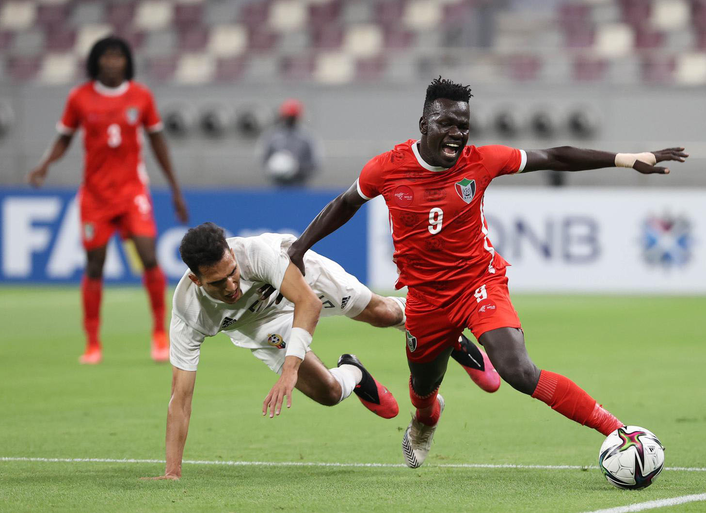 Indonesia vs guinea. Сем чалдерсен Судан 2019. Эль-Курру Судан. Футбол Сенегал Гвинея Бисау жен. 20 Судан 2018.